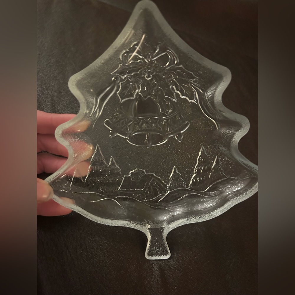 🎄✨VTG Glass Christmas Tree Dish by Hudson’s Bay 1980’s with original box